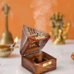 Compact wooden stand for compatible dhoop and sambrani products