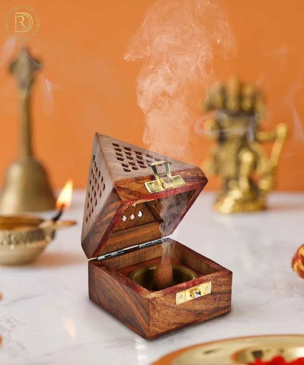 Compact wooden stand for compatible dhoop and sambrani products